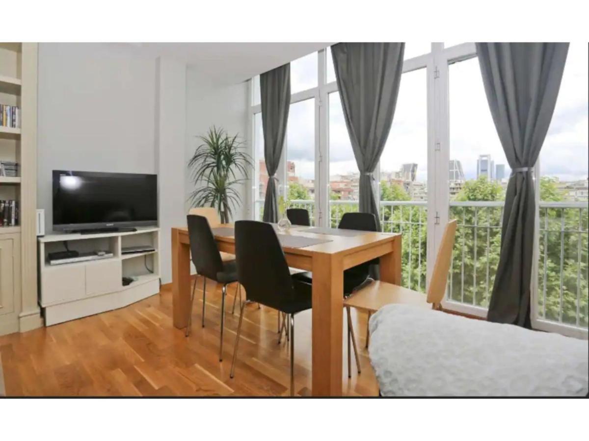 Apartamento con vistas al lado del Bernabeu Madri Exterior foto